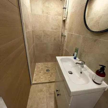 Neuf Apartment *